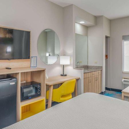 Days Inn & Suites By Wyndham Prattville-Montgomery Zewnętrze zdjęcie