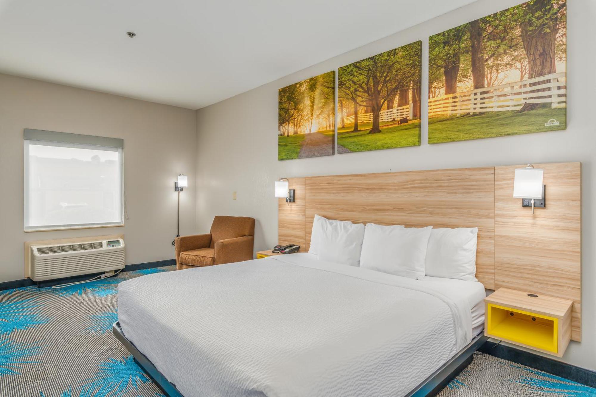 Days Inn & Suites By Wyndham Prattville-Montgomery Zewnętrze zdjęcie