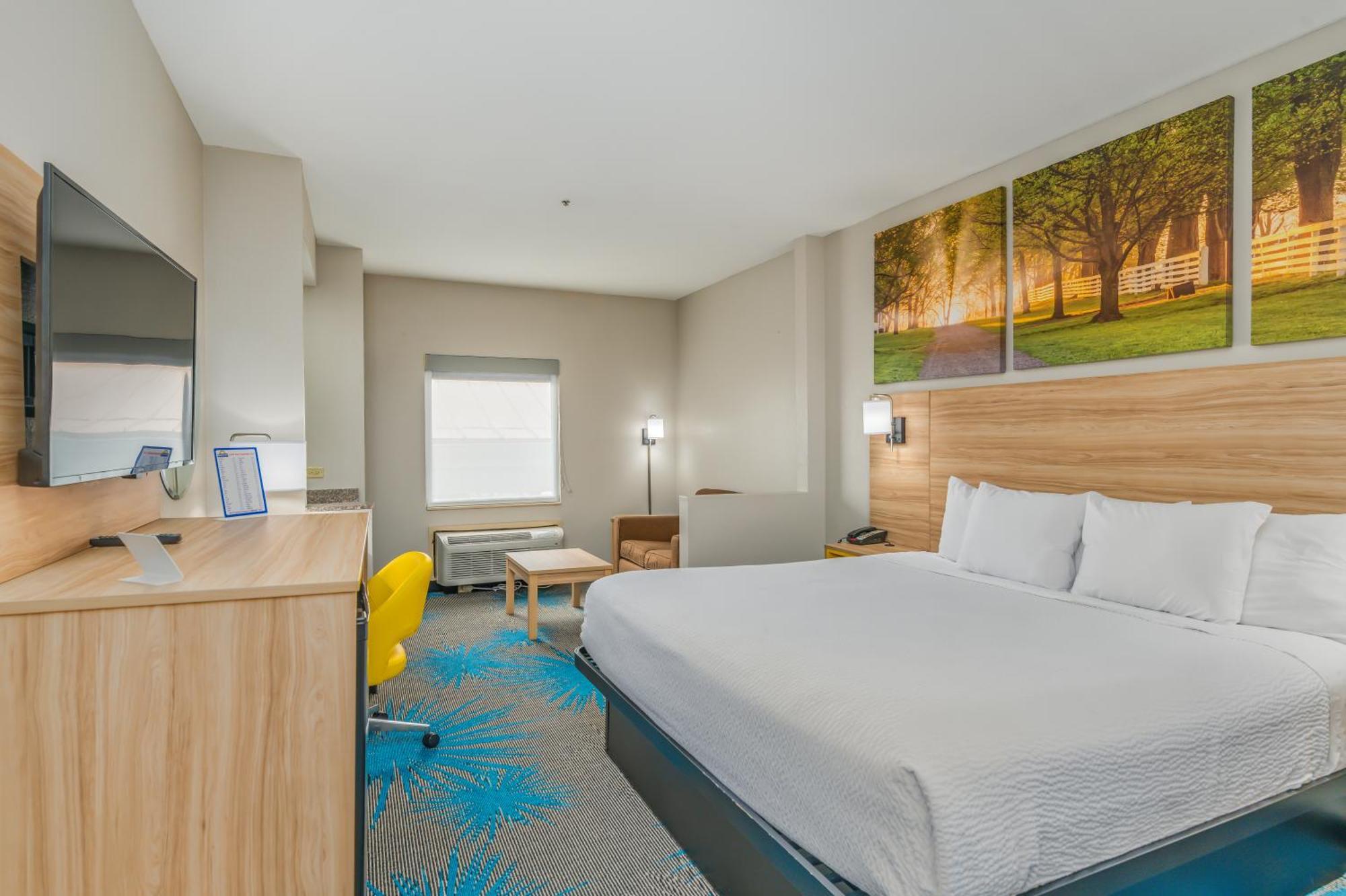 Days Inn & Suites By Wyndham Prattville-Montgomery Zewnętrze zdjęcie