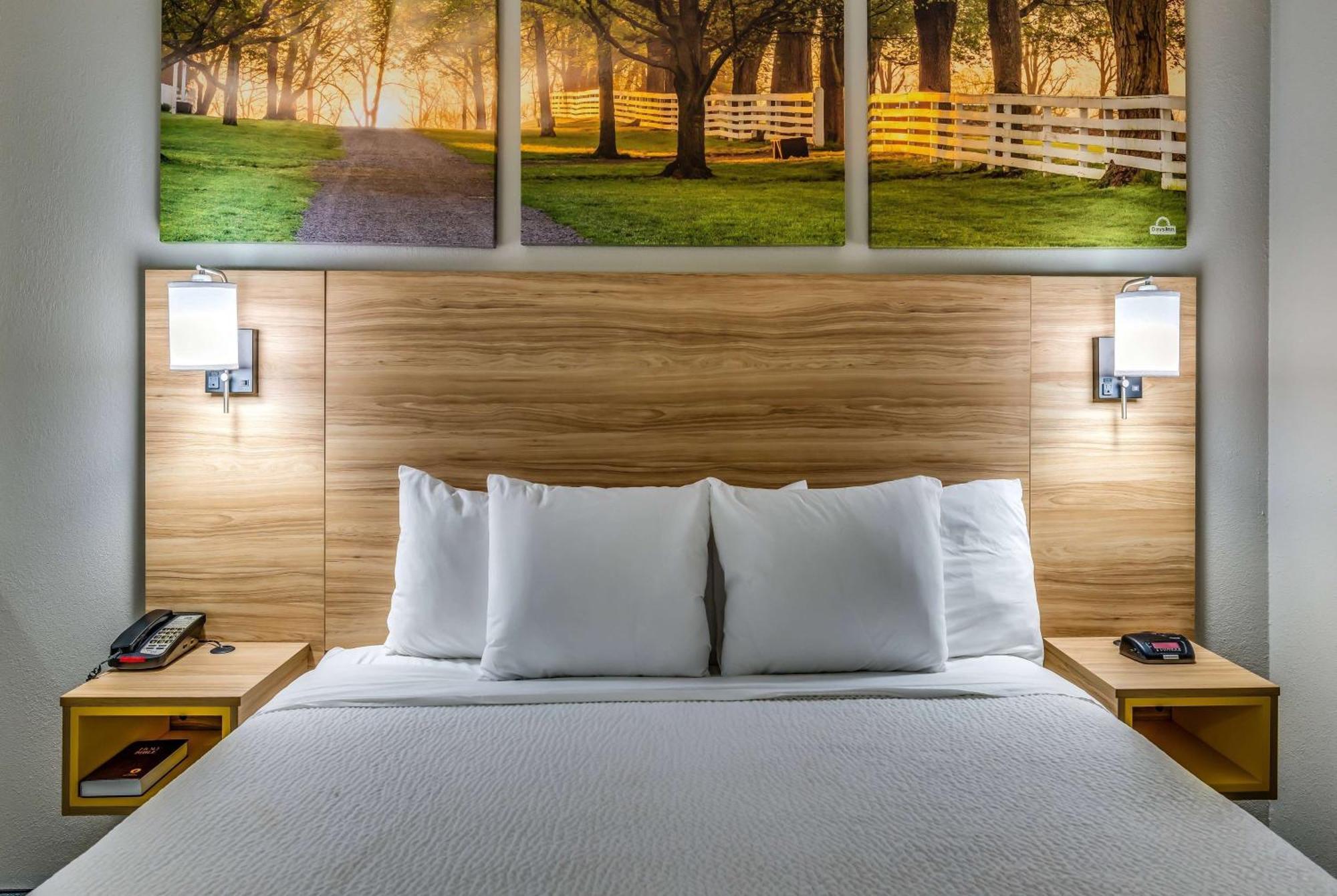 Days Inn & Suites By Wyndham Prattville-Montgomery Zewnętrze zdjęcie