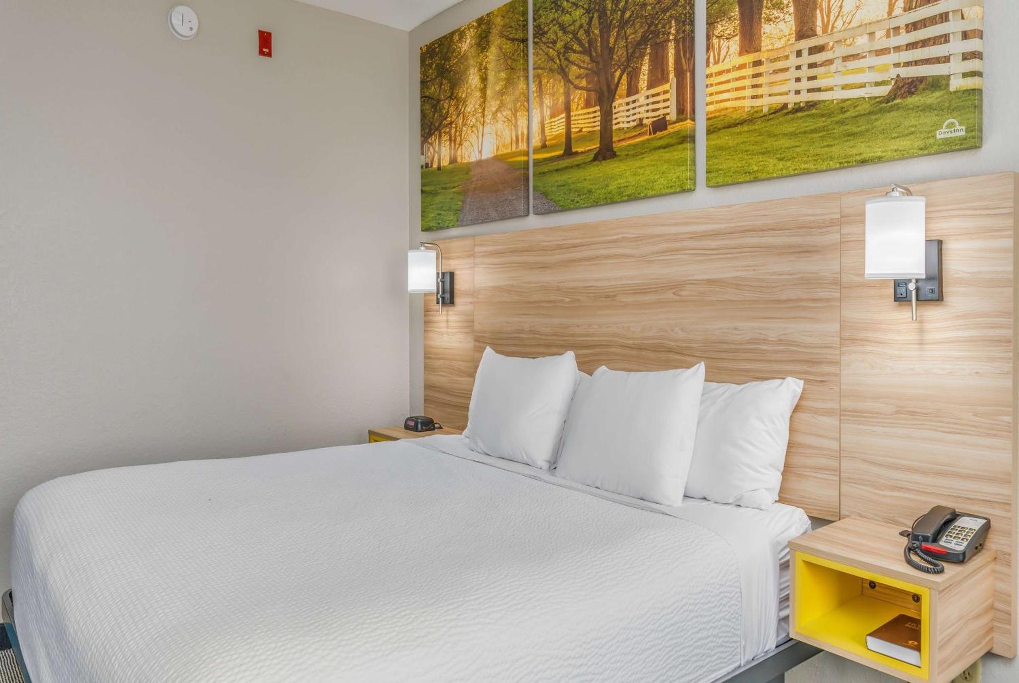 Days Inn & Suites By Wyndham Prattville-Montgomery Zewnętrze zdjęcie