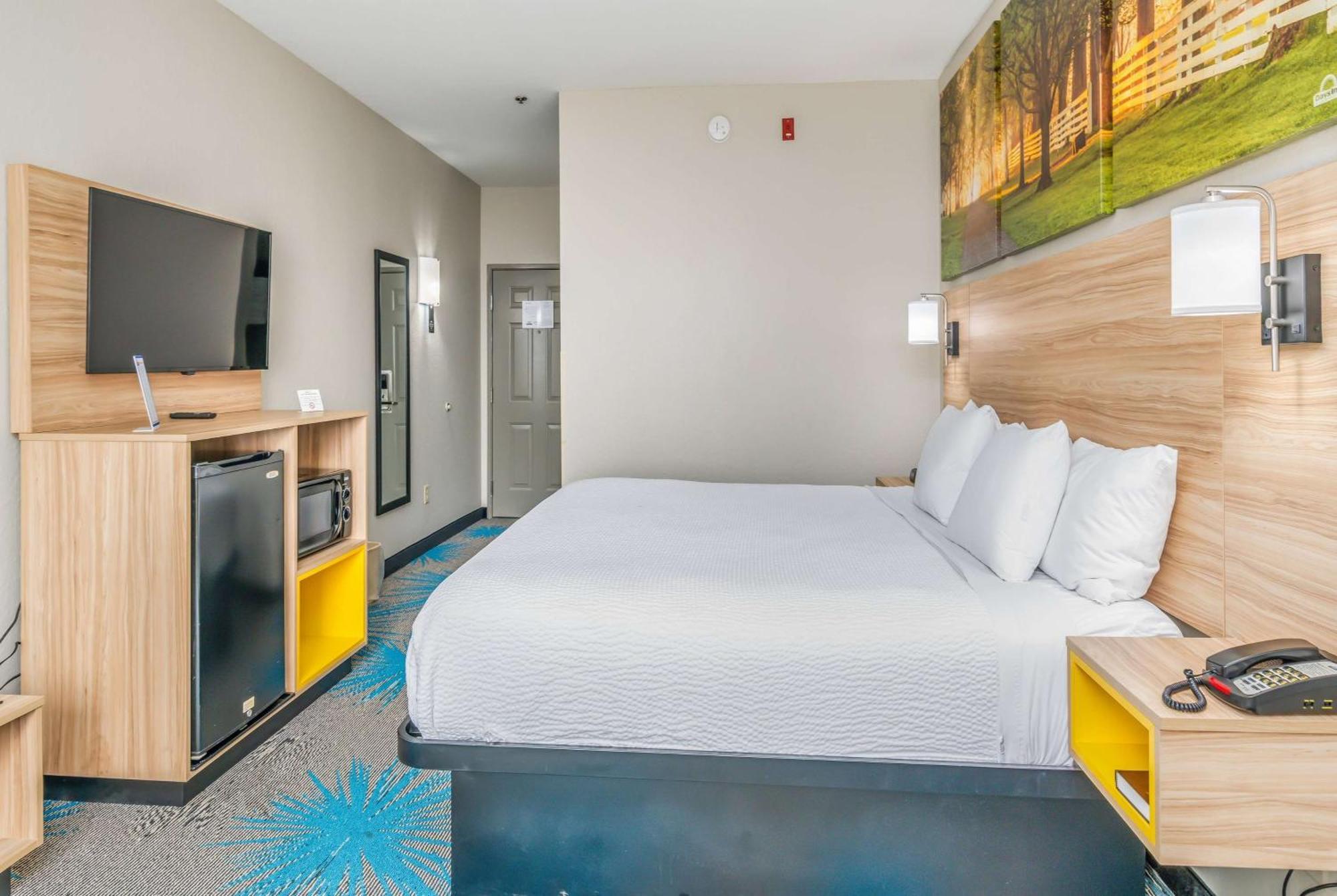 Days Inn & Suites By Wyndham Prattville-Montgomery Zewnętrze zdjęcie